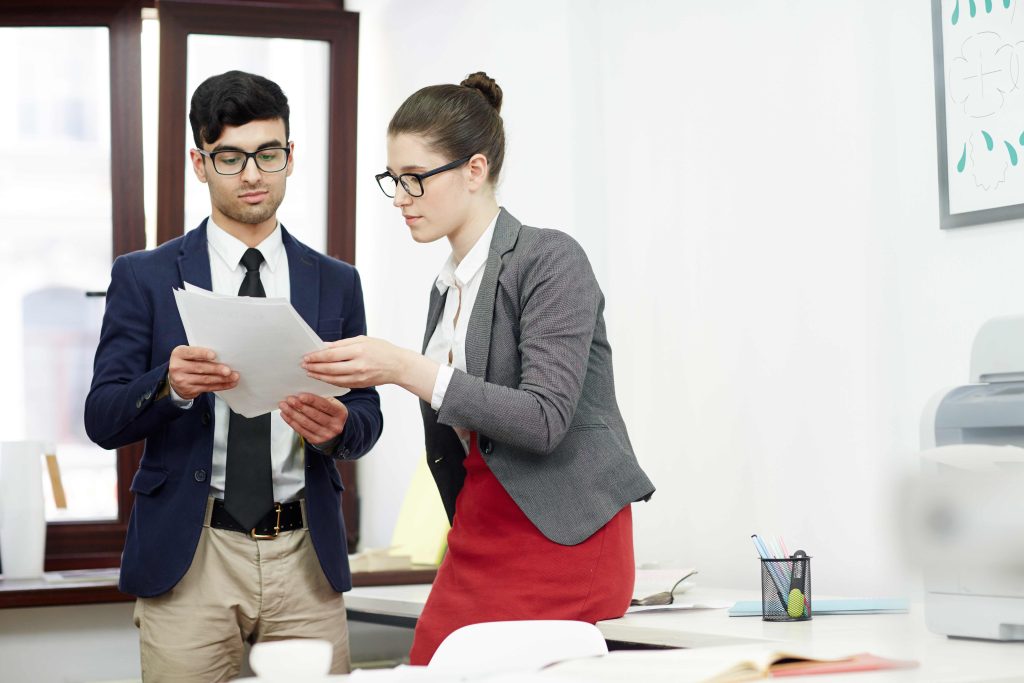 How Real Estate Lawyers in Dubai Safeguard Commercial Leasing Agreements